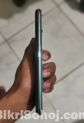 Vivo y17 (8/256)